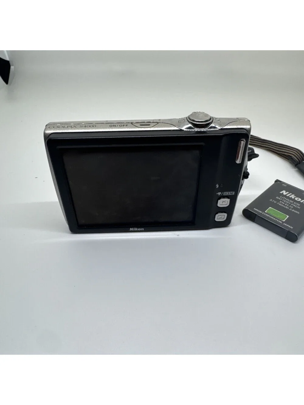 Nikon tested working